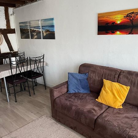 Appartamento Pont De Gien Esterno foto