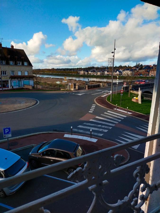 Appartamento Pont De Gien Esterno foto